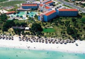 Kubánský hotel Barcelo Solymar Arenas Blancas s pláží