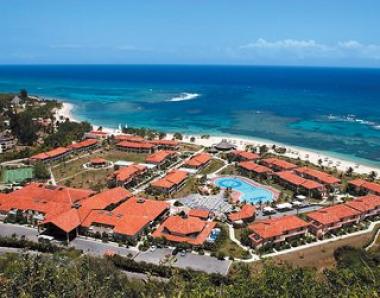 Kubánský hotel Breezes Jibacoa u moře