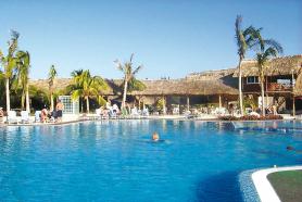 Kubánský hotel Gran Club Santa Lucia s bazénem